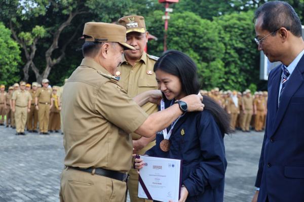 Bangga! Pelajar Kota Bekasi Sabet Medali Perunggu di Olimpiade Astronomi Internasional