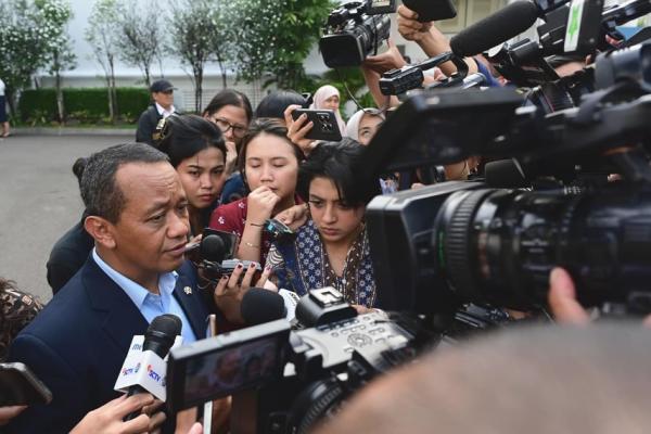 Presiden Prabowo Panggil Menteri ESDM, Bahas Strategi Percepatan Transisi Energi Nasional