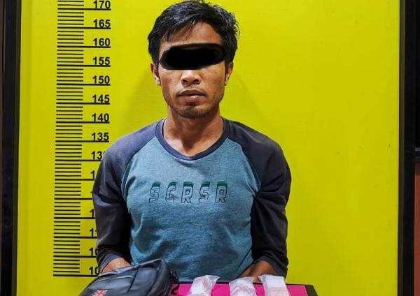 Polsek Pasir Penyu  Tangkap Pengedar Sabu di Kebun Sawit