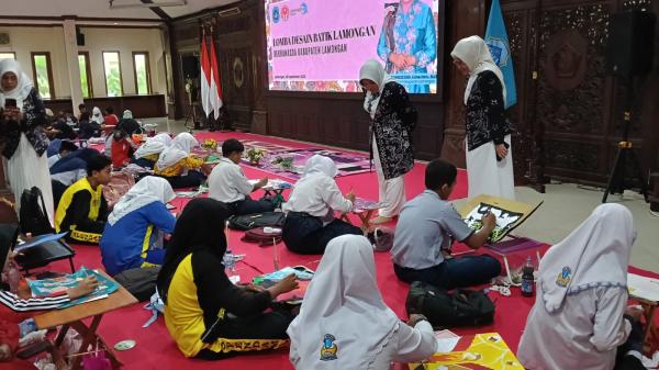 Batik sebagai Warisan Bangsa, 250 Peserta Ramaikan Lomba Desain di Lamongan