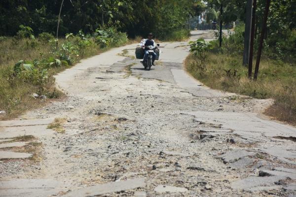 Butuh Anggaran Rp4 Triliun Perbaiki 323,1 Km Jalan Rusak Kabupaten Bekasi