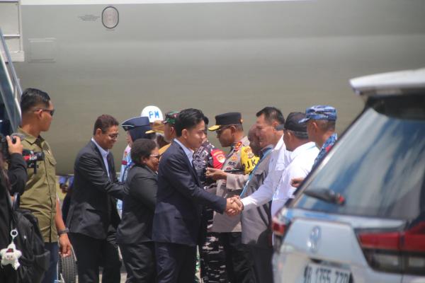 Kapolda Papua Dampingi Wakil Presiden RI dalam Rangkaian Kunjungan Kerja di Kabupaten Merauke