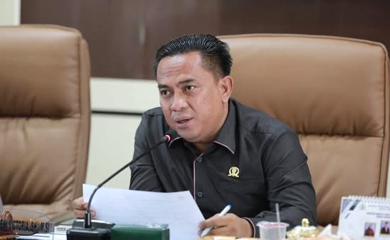Buntut Viral Kepala Sekolah Dicopot, Ketua DPRD Prabumulih Angkat Bicara dan Ingatkan Warga