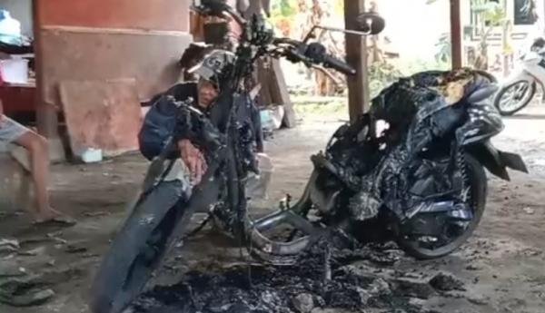 Polisi Selidiki Teror Pembakaran Kendaraan yang Nyaris Lahap Rumah Warga Barru