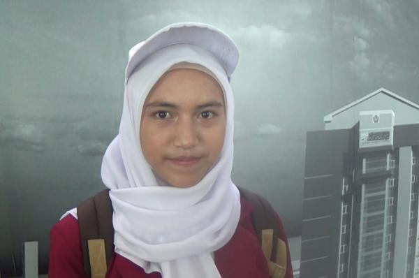 Berkat Konsistensi Ngonten, TikToker Asal Lamongan Ini Dapat Beasiswa di Kampus Surabaya