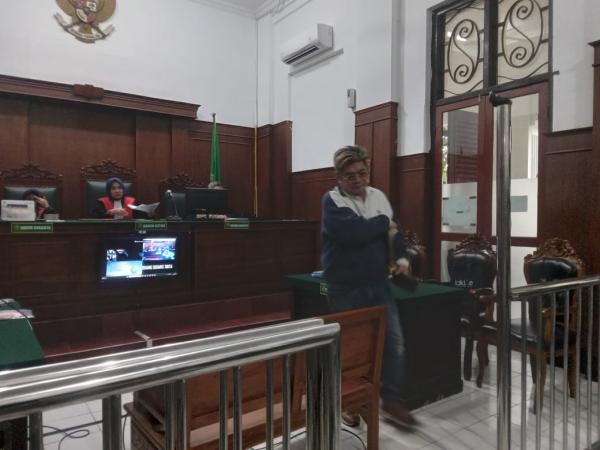 Skandal Foto Telanjang Perawat Bikin Sidang KDRT Anggota DPRD Jatim Memanas