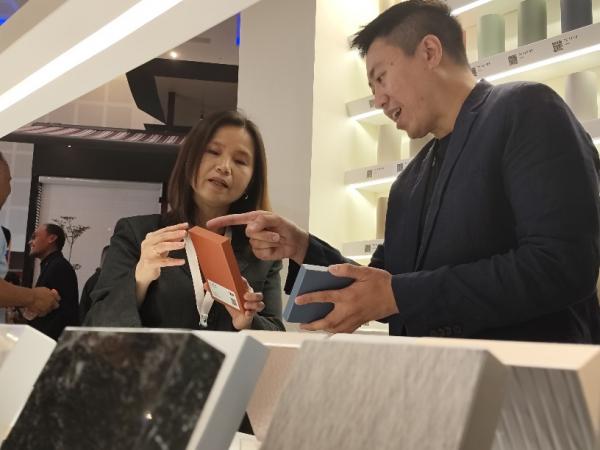 Ekonomi Jatim Tumbuh 5%, Produk Desain Ruangan Ini Goda Warga Dengan Ratusan Koleksi Baru