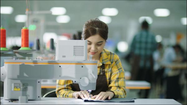 Inovasi AI Kian Kuasai Industri Garmen, Indonesia Hadapi Peluang Modernisasi