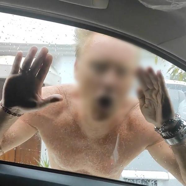 Cari Mantan Istri, Bule Australia Bawa Rombongan Geruduk Rumah Eks Mertua, Keluarga Ungkap Fakta