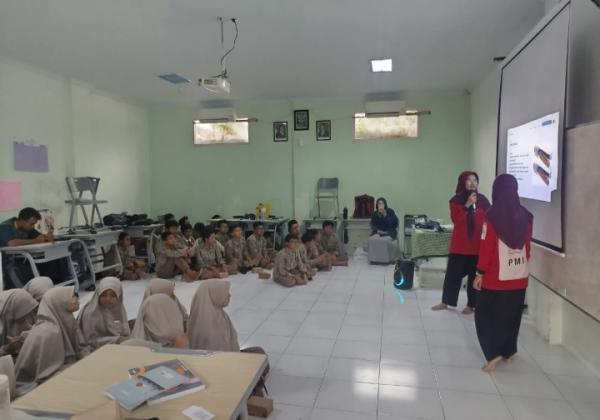 KSR PMI Berikan Edukasi Penanganan Cidera Otot Kepada Siswa SMP