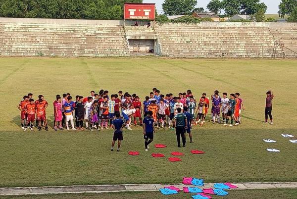 Lolos Seleksi, 25 Pemain Sepakbola Grobogan Fokus Berlatih Untuk Praporprov Jateng