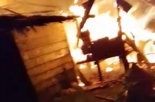 Dapur Pedagang Kue di Lingga Timur Terbakar, Peralatan Habis Dilalap Api