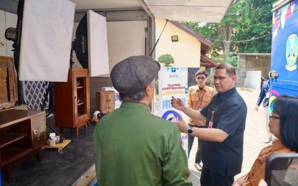 Tingkatkan Kompetensi Siswa SMK, Dindik Jatim Beri Pelatihan Mobile Training Unit Jemput Bola