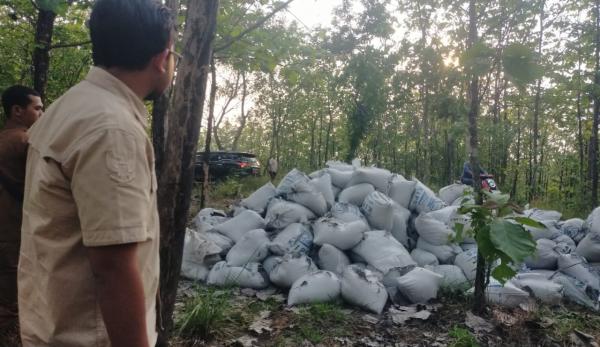 Dugaan Dumping Limbah B3 di Nganjuk, Wakil Bupati Minta Lokasi Segera Dibarikade