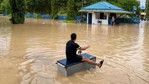 Banjir Besar Lumpuhkan Kota Waisai Raja Ampat, Kantor Pemerintah, RSUD hingga Rumah Warga Terendam