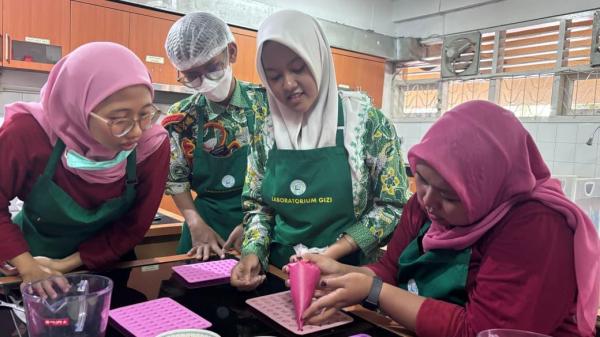 Siswi SMA Sidoarjo Ini Sulap Sisik Ikan Bandeng Jadi Camilan Kaya Protein, Produk Sudah Uji Kualitas