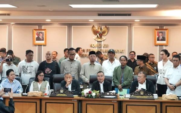 Isi Kesimpulan Tiga Poin Hasil Pertemuan Perwakilan Massa Petani dan Tiga Wakil Ketua DPR RI