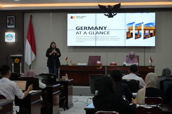 DAAD Ajak Mahasiswa dan Dosen UNEJ Raih Peluang Studi ke Jerman