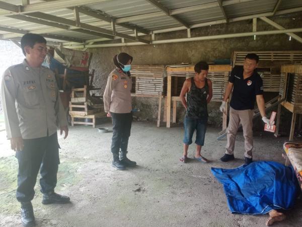 Geger Penemuan Mayat Pria Tunawisma di Area Parkir Motor Purwasari