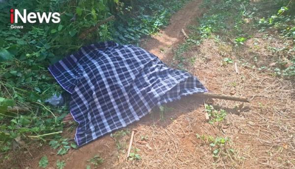Perbaiki Atap Rumah, Pensiunan PNS di Gowa  Tewas Terjatuh
