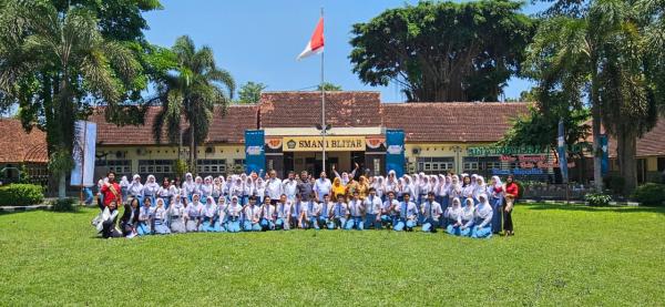 Pelindo Mengajar: Bangun Literasi dan Kenalkan Dunia Logistik ke 66 Sekolah