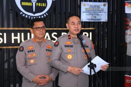 BREAKING NEWS Mutasi Besar Polri, Kapolda Lampung Dijabat Irjen Pol Helfi Assegaf