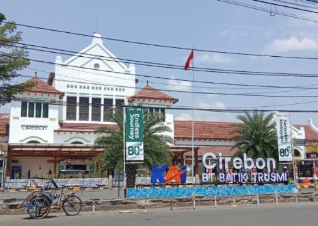 Stasiun Cirebon Bakal Punya Nama Baru: Stasiun Cirebon BT Batik Trusmi