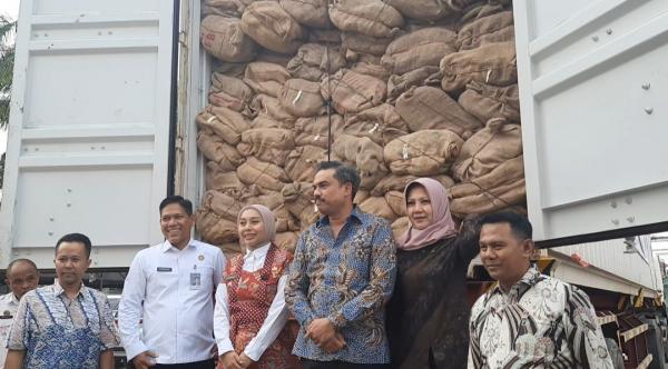 Menteri Maman Apresiasi Lapas Garut Ekspor Coir Shade ke Eropa