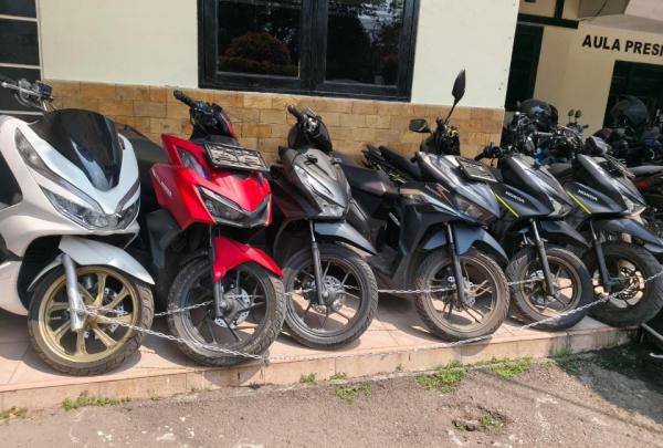 Komplotan Penadah Motor Curian Lintas Bekasi-Lampung Digulung Polisi di Cikarang