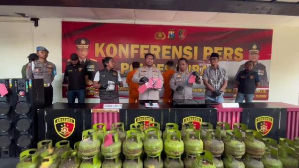 Perampok Spesialis Curat di Tuban Diringkus, Kaki Didor Karena Melawan Saat Ditangkap