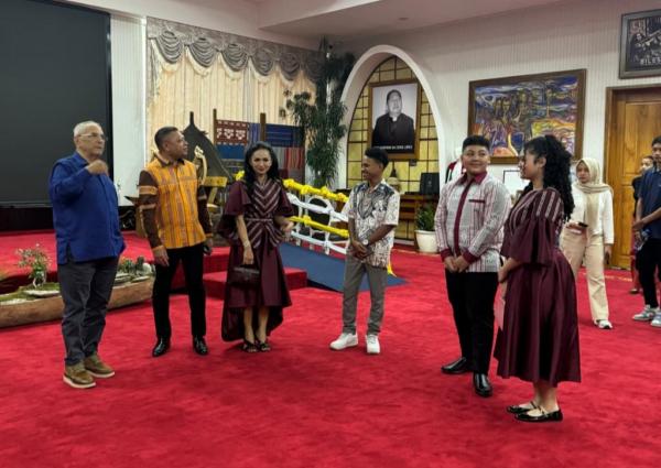 Krisdayanti Diva Pop Indonesia  Promosikan Pariwisata Timor-Leste Lewat Alunan Musik Khas Timor