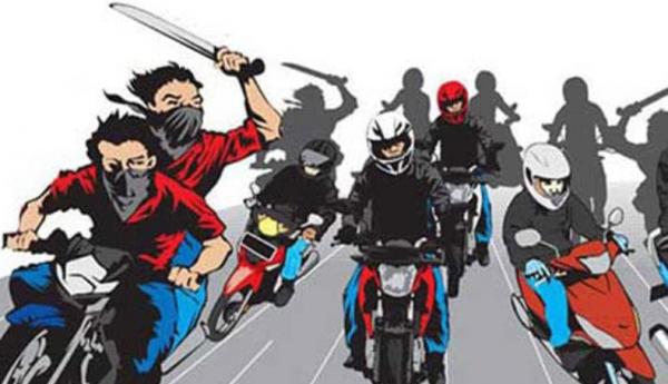 Tawuran Geng Motor dengan Warga di Makassar, 4 Orang Diamankan