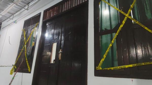 Guru Ngaji di Batam Diduga Cabuli Murid, Rumahnya Diamuk Warga