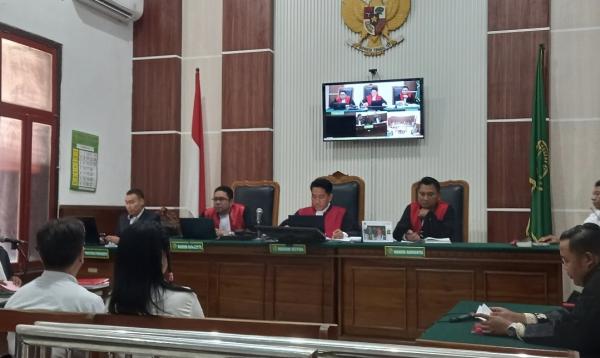 Jan Hwa Diana dan Suami Divonis 6 Bulan Penjara
