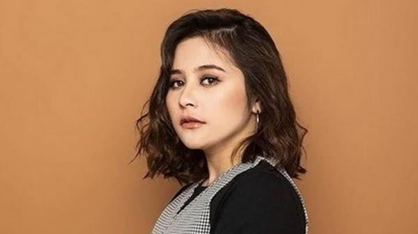 Tak Sadar Sudah Terkenal, Prilly Latuconsina Pernah Bagikan Nomor Telepon ke Penggemar