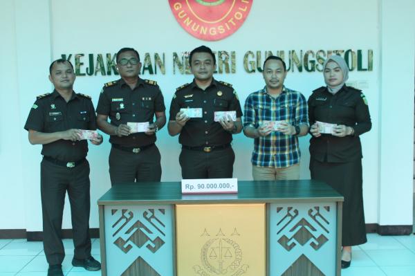 Baru Ditahan, Kadis Pariwisata Nias Utara Langsung Setor Rp90 Juta ke Kejari
