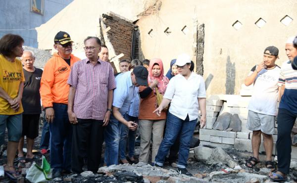 Tinjau Lokasi Kebakaran Jagalan, Wali Kota Semarang Janjikan Hunian Bagi Warga