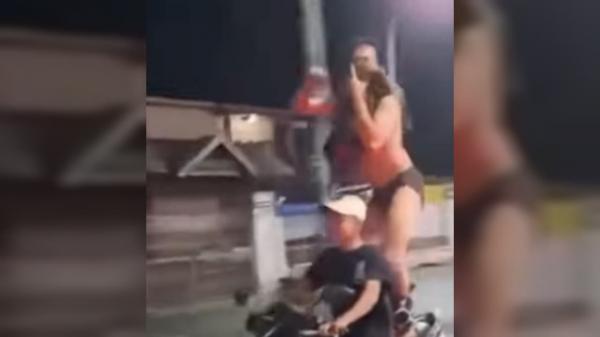 Viral! Pengantar Jenazah di Maros Konvoi Ugal-Ugalan, Penumpang Nyaris Bugil