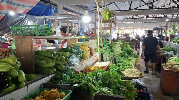 Pedagang Mengeluh Daya Beli di Pasar Tradisional Mentok Menurun