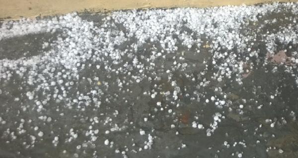 Hujan Es di Cikini Bikin Heboh, BMKG Minta Masyarakat Waspada