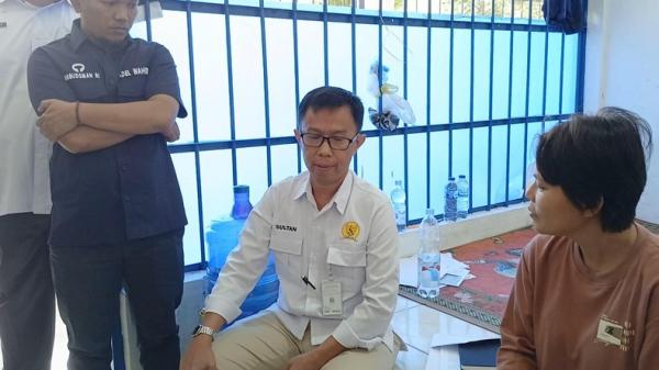 Kasus Deportasi Nur Amira: Ombudsman Sumbar Klarifikasi ke Imigrasi, Zahira Masih Menangis