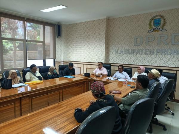 Lahan Sengketa Gagal Dieksekusi, Warga di Probolinggo Datangi Dewan Minta Tanggung Jawab