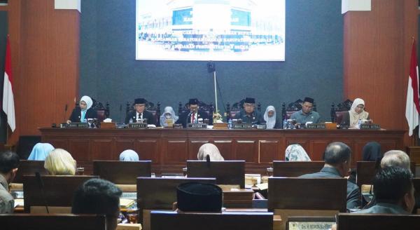 Bupati Dian Paparkan RAPBD Kuningan 2026 Senilai Rp2,796 Triliun