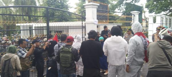 Program MBG Dinilai Gagal, Puluhan Mahasiswa Geruduk DPRD Cianjur: Ini Bukan Lagi Kebijakan
