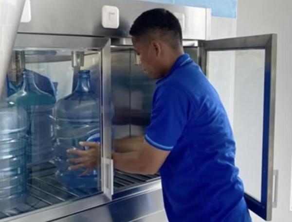 Mitos vs Fakta: Air Galon Polikarbonat Aman untuk Ibu Hamil dan Janin