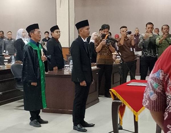 Rasid Resmi Dilantik Sebagai Anggota DPRD Lebak Gantikan Almarhum Juned