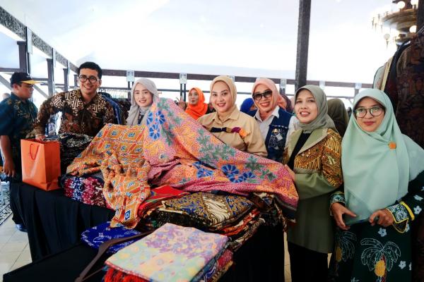 Batik Lumajang Siap Go Nasional, Pameran 2025 Jadi Pintu Gerbang Ekonomi Kreatif