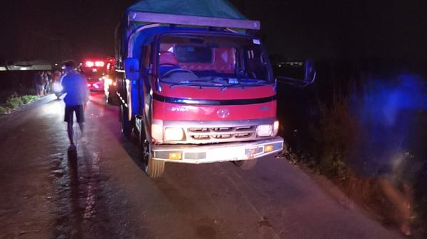 Satu Keluarga Kecelakaan di Jombang, Istri Tewas Tertabrak Truk, Suami dan Anak Luka Parah