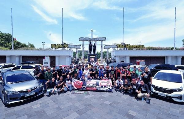 Parade Ratusan Mobil Honda Meriahkan Honda Culture Indonesia Vol.2 di Kota Pahlawan