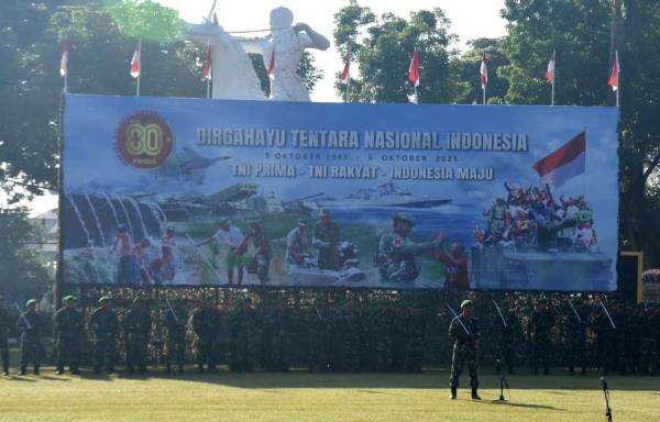 Potret Upacara Peringatan HUT ke-80 TNI di Makodam IV Diponegoro Berlangsung Khidmat